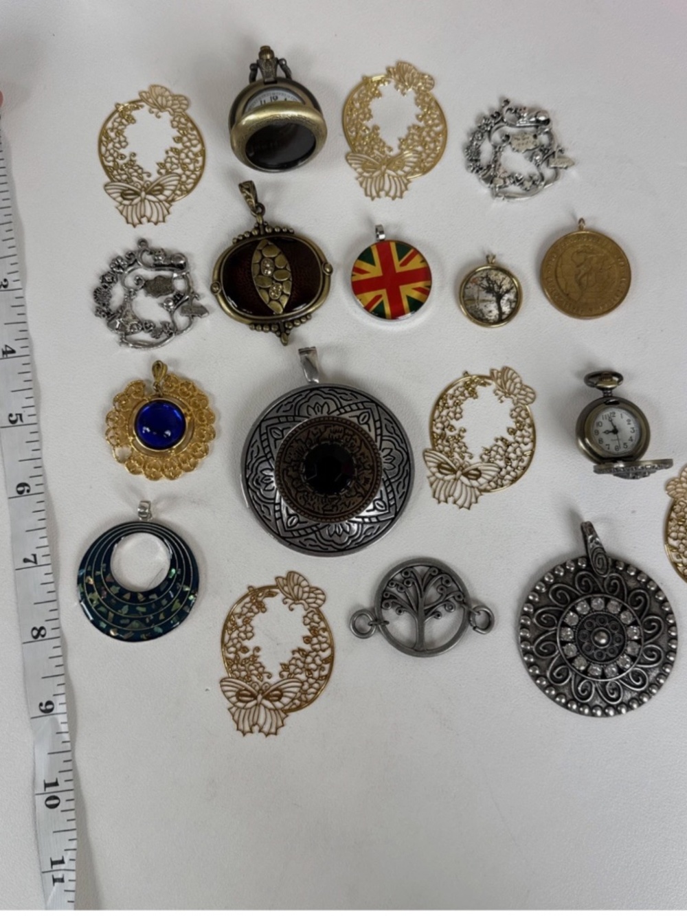 Lot Of Large Mixed Pendants - 18 Pieces Mixed Metals